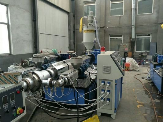 PET Kunststoffrohr-Verdrängungs-Linie HDPE Produktionsmaschine mit einzelnem Schraubenzieher