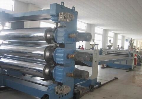 Ein guter Preis. Thermoforming-Blatt-Verdrängungs-Maschine 380V 50HZ HAUSTIER pp. PS für Anzeigen-Platte Online