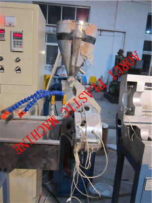 Ein guter Preis. 20mm - 63mm Kunststoffrohr-Verdrängungs-Linie für Erdöl-chemische Industrie Online