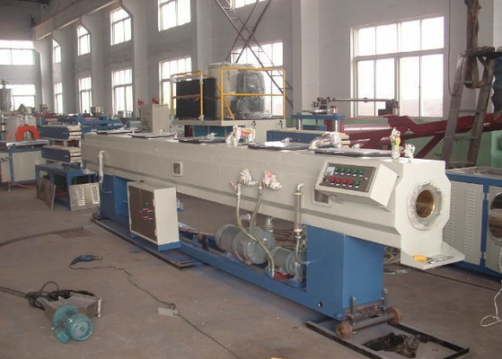 Ein guter Preis. Weicher Schlauch des PVC-Faser-freien Raumes verstärkte Rohr-Plastikverdrängungs-Linie mit Kunststoffrohr-Extruder/Anlage Online