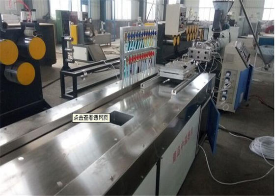 Ein guter Preis. Des WPC-Profil-/PVC Stall-Leistung Deckenverkleidungs-Doppelschneckenextruder-380V 50HZ Online