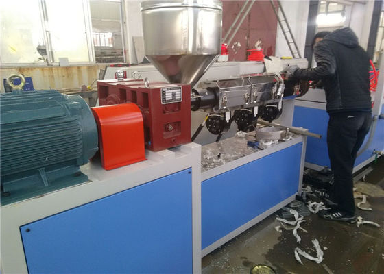 Ein guter Preis. PVC-Fenster- und Türprofil-Extrusionslinie, WPC-Tür- und Rahmenprofilmachmaschine, Extrusion von Kunststoffkonern Online