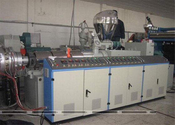 Ein guter Preis. PVCdoppelrohr, das Plastikverdrängung Zwillings-Rohr-Extruder PET PVCs pp. zeichnen lässt Online