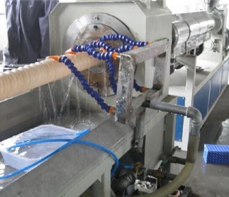 Ein guter Preis. Einzelne Schrauben-Plastikverdrängungs-Linie für PET Kohlenstoff-gewundene Verstärkungsrohr-Produktion Online