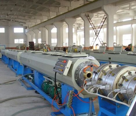 Ein guter Preis. Hohe Leistungsfähigkeits-Doppelschneckenextruder, Kunststoffrohr UPVC CPVC, das Maschine herstellt Online