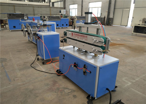 Ein guter Preis. Plastikgas-und Wasserversorgungs-Kunststoffrohr-Verdrängung zeichnen,/einzelne Schraube PET Rohr-Extruder-Maschine Online