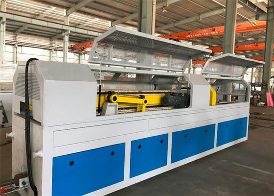 Ein guter Preis. der PVC-150kg/H Profil Tür-Profil-Verdrängungs-Maschinen-22kw WPC, das Maschine herstellt Online