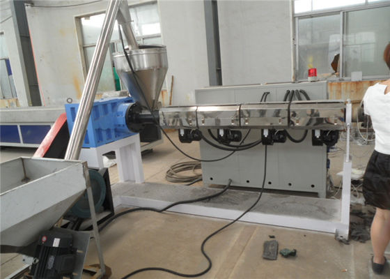 Ein guter Preis. Plastikprofil, das Maschine, konisches Doppelschneckenextruder PVC-Fenster-Plastikprofil-Verdrängungs-Linie herstellt Online