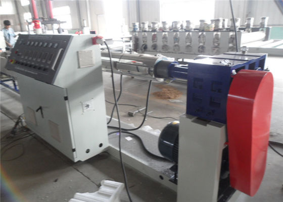 Ein guter Preis. Überschüssiger Film-Plastikkörnchen Maschine, granulierenden Maschinen-Arbeits-Stall aufbereitend Online