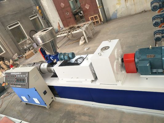 Automatische PVCplastikkörnchen-Maschine mit doppelter Schraube