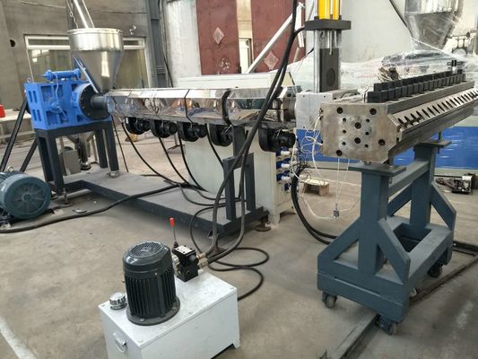 Ein guter Preis. Kompaktbauweise WPC PVC-Schaum-Brett-Maschine mit doppelter Schraube Online