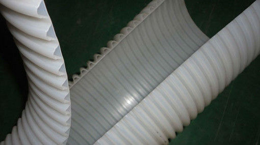 Ein guter Preis. Plastik-PET-HDPE-LDPE-Rohr-Verdrängungs-Linie einzelnes langes Leben der Schrauben-380V 50HZ Online