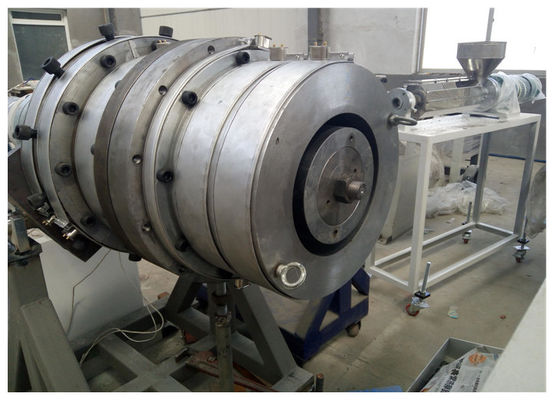 16 mm bis 63 mm PP PE PPR Rohrproduktionslinie, Einzelschraub Extruder PE Rohrmachmaschine