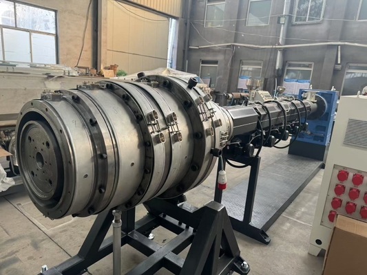 16 mm bis 630 mm HDPE-Pippel-Produktionslinie, Einzelschraub-Extruder