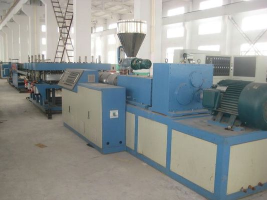 Ein guter Preis. Schaum-Brett-Maschine WPC CELUKA, Küchen-Möbel schäumte Brett-Extruder Online