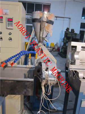 Ein guter Preis. SJSZ-Schrauben-Kunststoffrohr-Verdrängungs-Linie, PVC-Rohr-Extruder 5T Online