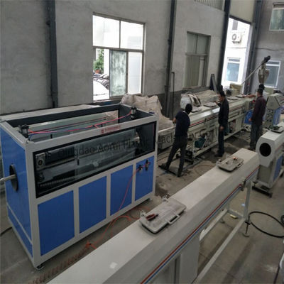 220-380V 3-Phasen-PVC-Rohr-Produktionslinie mit zwei Schrauben