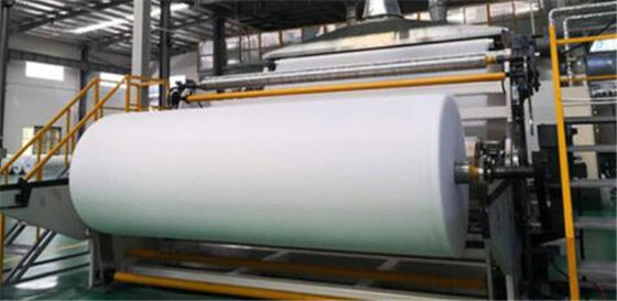 Ein guter Preis. 50 Vliesstoff-Gewebe-Maschine der Extruder-Schmelze durchgebrannte Maschinen-600mm der Breiten-pp. Online