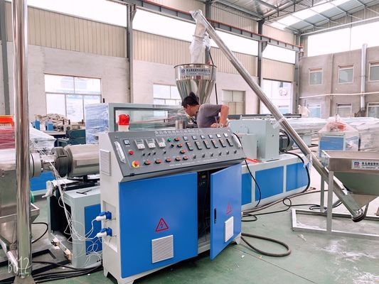 Ein guter Preis. konischer Doppelschneckenextruder Schraube 40k/H zwei PVCs WPC Online