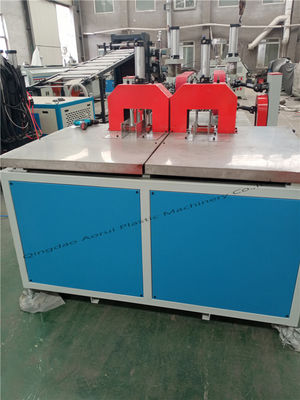 Frühling reden 90mm PVC-Rohr-Verdrängungs-Maschine 200kg/H 6m/Min an