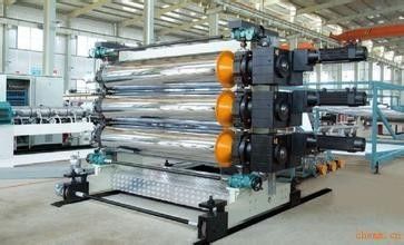 Ein guter Preis. Pp.-PC hohles Gitter-Plastikblatt-Plastikbrett-Verdrängungs-Linie mit einzelnem Sscrew-Extruder Online