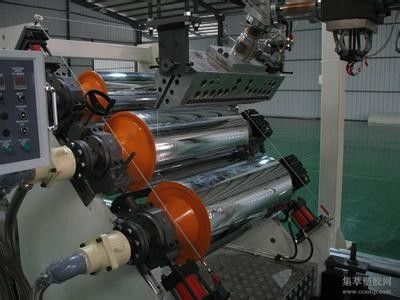 Ein guter Preis. Automatischer einzelner Schraubenzieher/Verdrängungs-Maschine für pp.-PET Blatt Online